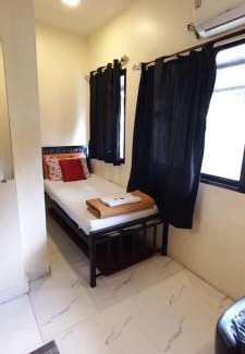 Wellington Pier Bed & Breakfast | FabHotel Janta