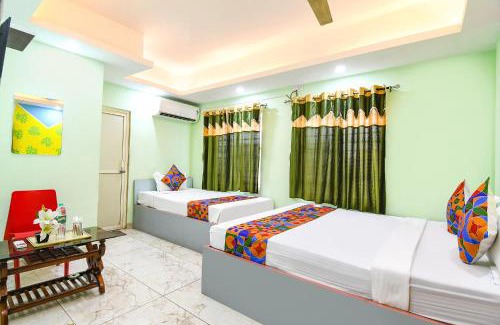 Kolkata Hotel | FabHotel JBL - Near Kolkata Airport