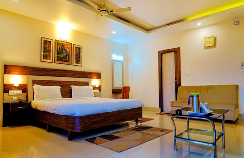 Bhubaneshwar Hotel | Fabhotel Kanchan Plaza