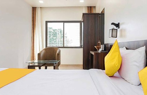 Parner Hotel | Fabhotel Karishma Palace