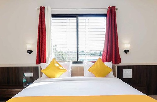 Parner Hotel | Fabhotel Karishma Palace
