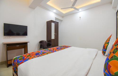 Hadapsar Hotel | FabHotel Keshava Executive - Nr Mahadji Shinde Chhatri