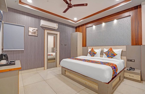Vrindavan Hotel | Fabhotel Kr Inn