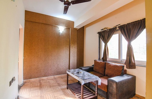 Kalighat Hotel | FabHotel Krishna I
