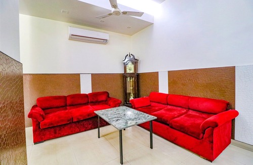 East of Kailash Hotel | Fabhotel La Ola