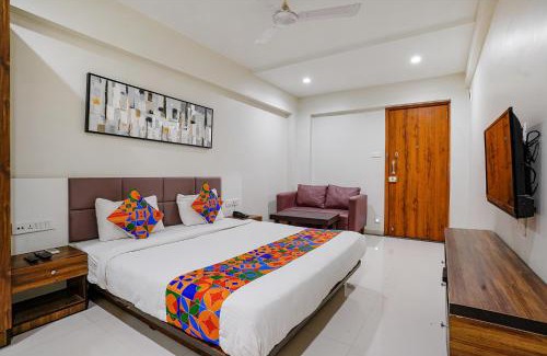 Surat Hotel | FabHotel La Victoria - Galaxy Circle