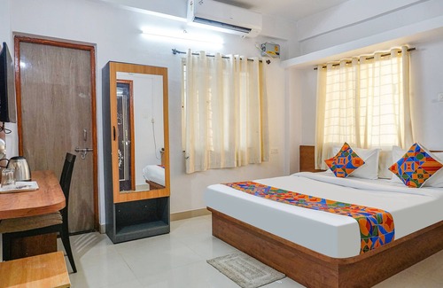 Pune Hotel | Fabhotel Lake View