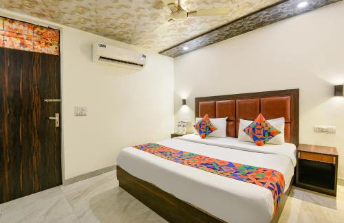Faridabad Hotel | FabHotel Lazeeno