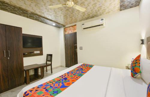 Faridabad Hotel | FabHotel Lazeeno