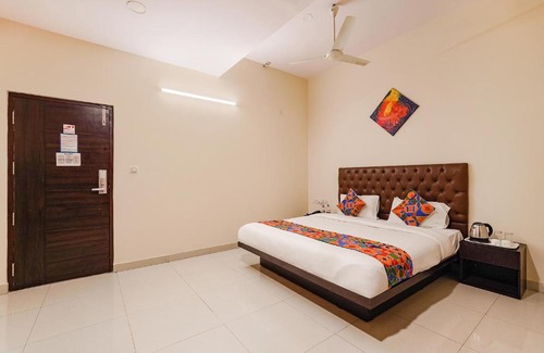 HBR Layout Hotel | FabHotel Leela Park