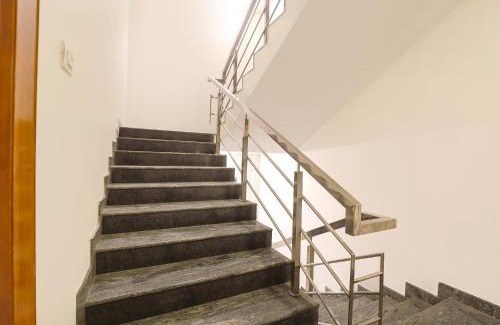 Chennai Hotel | FabHotel Lloyds Inn