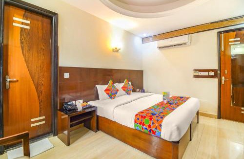 Karol Bagh Hotel | FabHotel Marble Arch Karol Bagh
