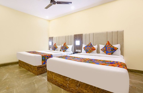 Goregaon West Hotel | FabHotel Millenium