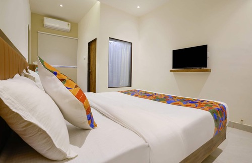 Malad West Hotel | Fabhotel Moonlite Residency