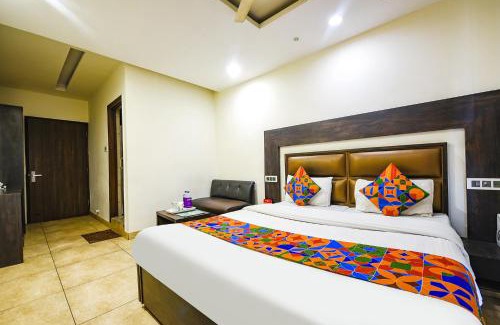 Ludhiana Hotel | FabHotel Nanda