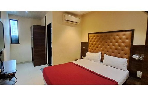 Prabhadevi Hotel | Fabhotel New Silver Elite