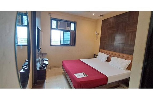 Prabhadevi Hotel | Fabhotel New Silver Elite