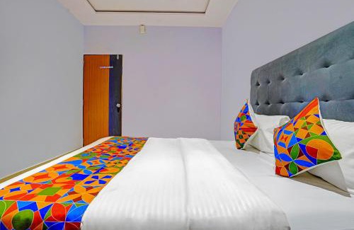 Surat Hotel | FabHotel Nidhivan Palace - Udhna Darwaja