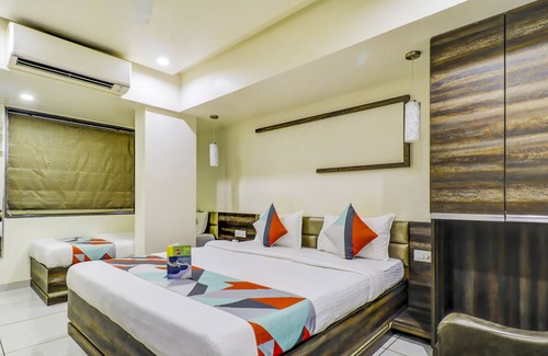 Paldi Hotel | FabHotel Palliate