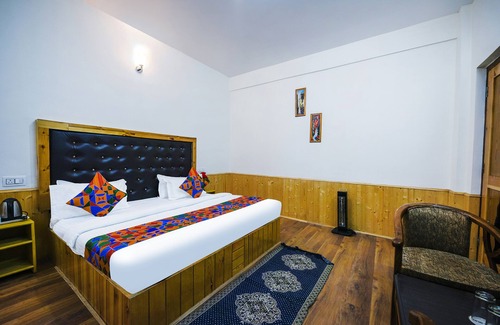 Old Manali Hotel | Fabhotel Paradise Guest House