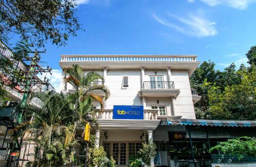 Indiranagar Hotel | FabHotel Park Inn - Indiranagar