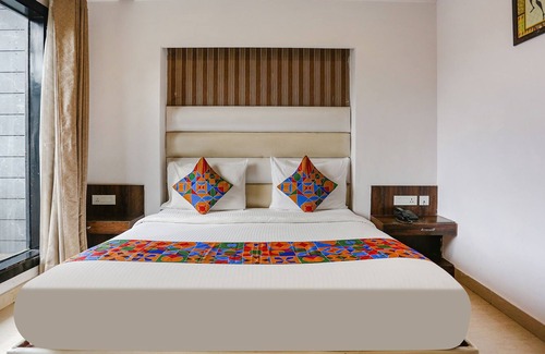 Pitampura Hotel | Fabhotel Park Residency