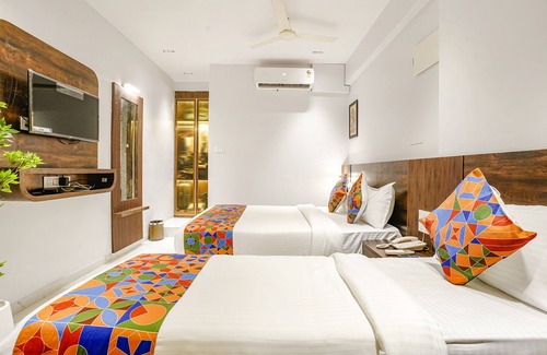Borivali West Hotel | Fabhotel Peralz