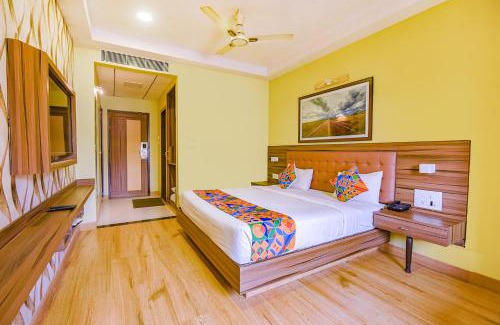 Shivaji Nagar Hotel | FabHotel Phoenix Resorts - Nr M Chinnaswamy Stadium