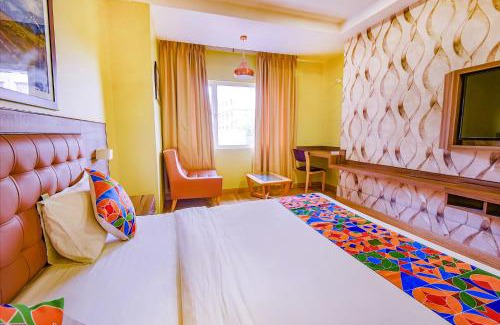 Shivaji Nagar Hotel | FabHotel Phoenix Resorts - Nr M Chinnaswamy Stadium