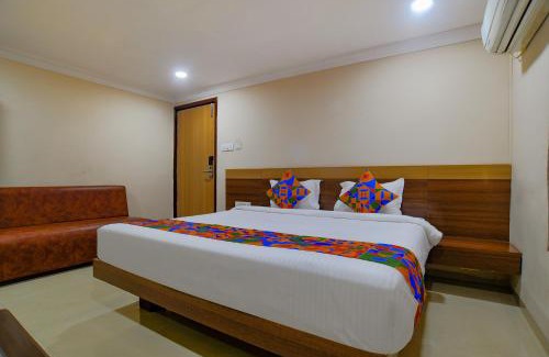 Indore Hotel | FabHotel Pishori