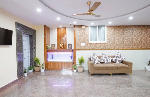Nagarbhavi Hotel | Fabhotel Platinum Palace