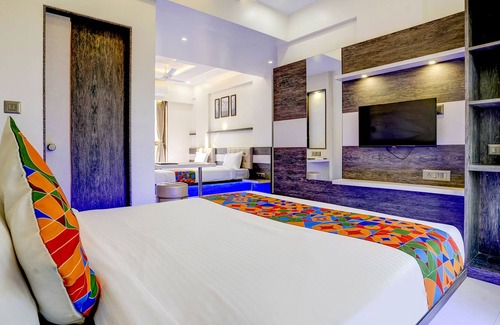 Pimpri Colony Hotel | Fabhotel Poona Royal
