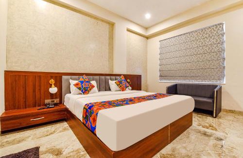 Malviya Nagar Hotel | FabHotel Pravaasam Residency
