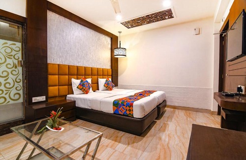 Park Street Hotel | FabHotel Prime Goodwill