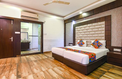 Park Street Hotel | FabHotel Prime Goodwill
