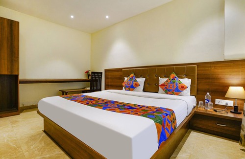 Pune Hotel | Fabhotel Prime Hangout