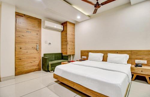 Bhopal Hotel | FabHotel Prime Manjeet