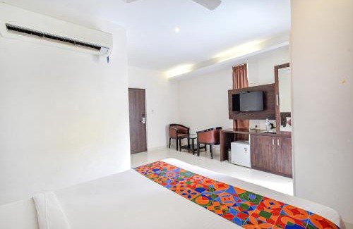 HITEC City Hotel | FabHotel Prime Prowell Crown - Nr TCS Deccan Park, Hitech City