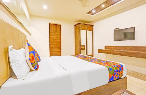 Vadodara Hotel | FabHotel Prime Sky Light