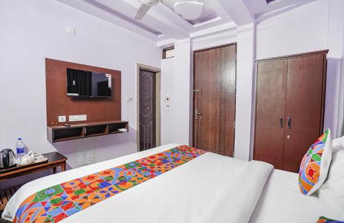Varanasi Hotel | FabHotel Raghav Raj Inn