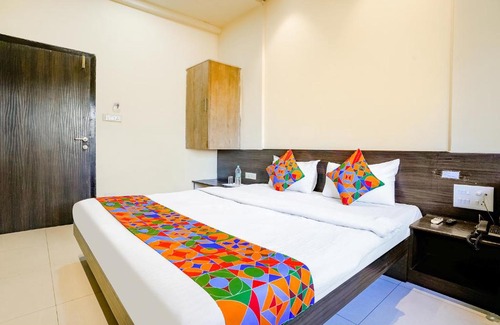 Pimpri - Chinchwad Hotel | FabHotel Regent Inn - Nr SkyWalk Bridge