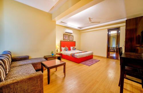 DLF Phase 3 Hotel | FabHotel Rivlet