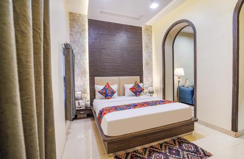Dariyaganj Hotel | FabHotel Rivlet Premium - Nr Jama Masjid and Red Fort