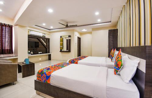 Yelahanka Hotel | FabHotel Rotano Suites - Yelahanka
