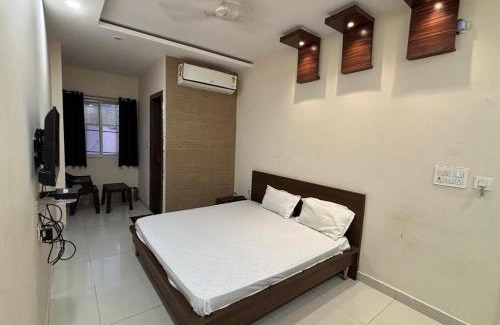 Bhubaneshwar House | FabHotel Royal Lagoon - Near railway station gate number 1