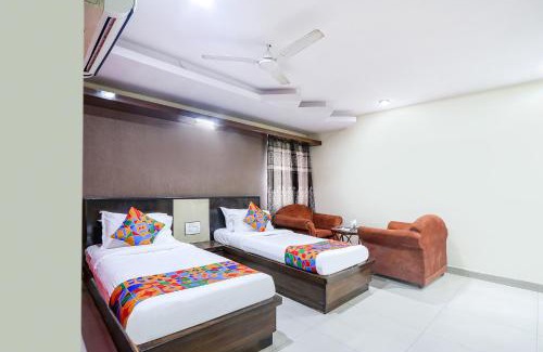 Lakdi Ka Pul Hotel | FabHotel Royal Residency II - Nr Lakdikapul Metro Station