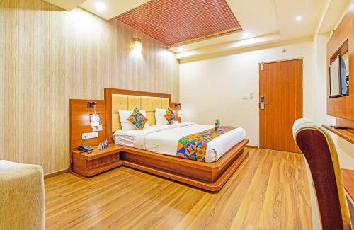 Krishnarajapura Hotel | FabHotel Royal Stay I - Nr Mahadevpura