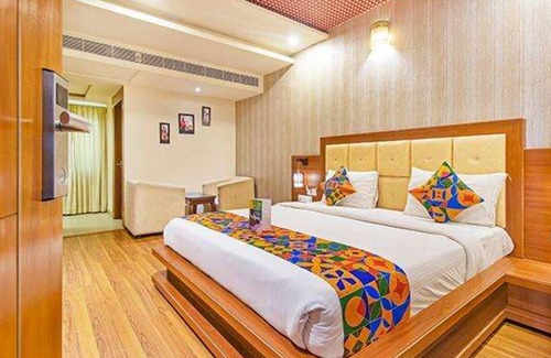 Krishnarajapura Hotel | FabHotel Royal Stay I - Near Phoenix Mall, Mahadevapura