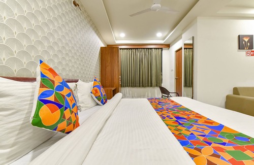 Vadodara Hotel | Fabhotel Royal Wings