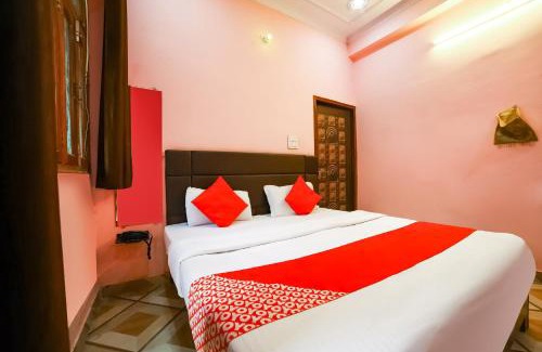 Lanka Hotel | FabHotel RS Residency